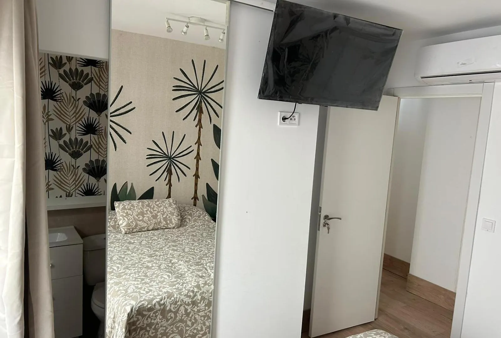 La Maison Del Mar Guest House Málaga Privatunterkunft