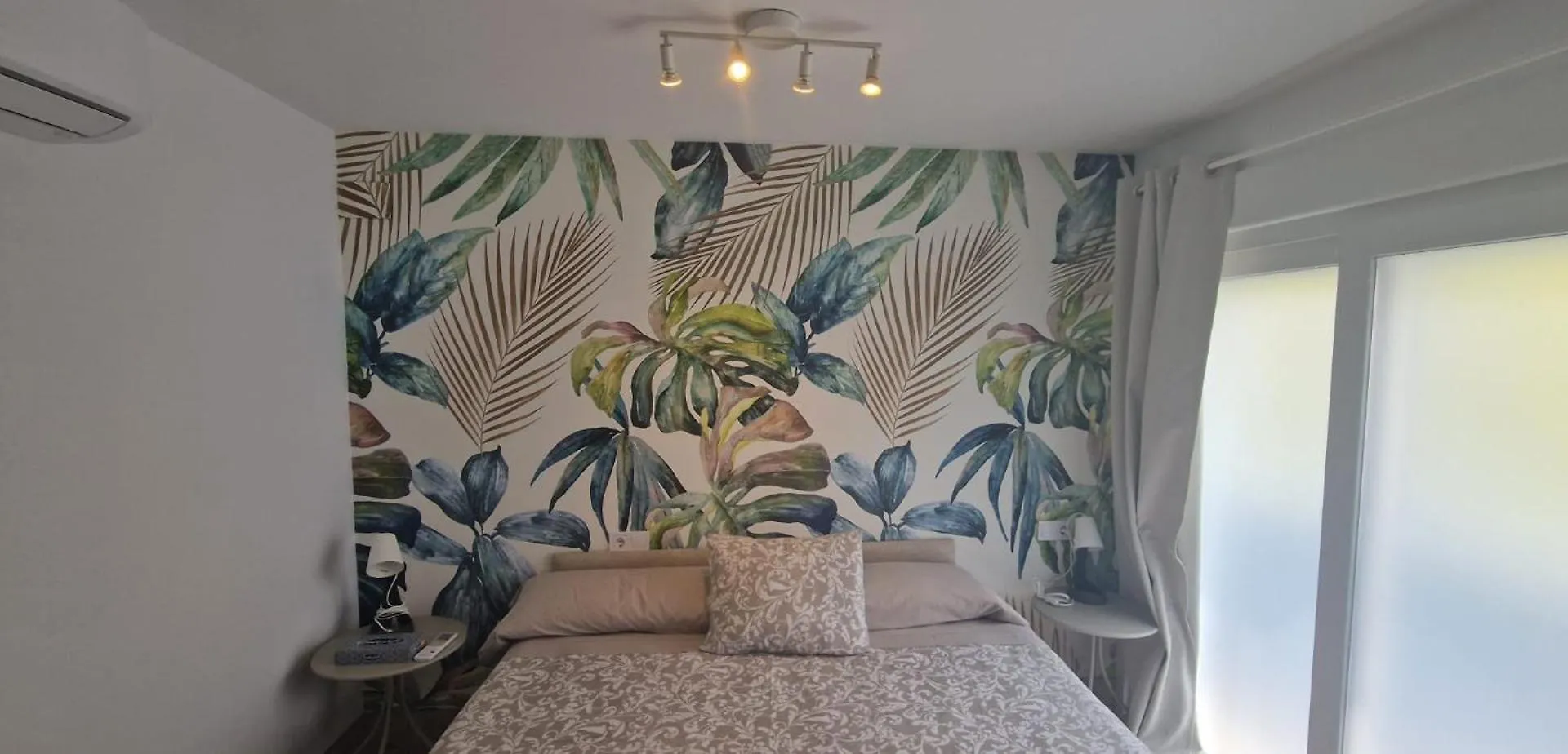 מאלגה La Maison Del Mar Guest House בית אירוח