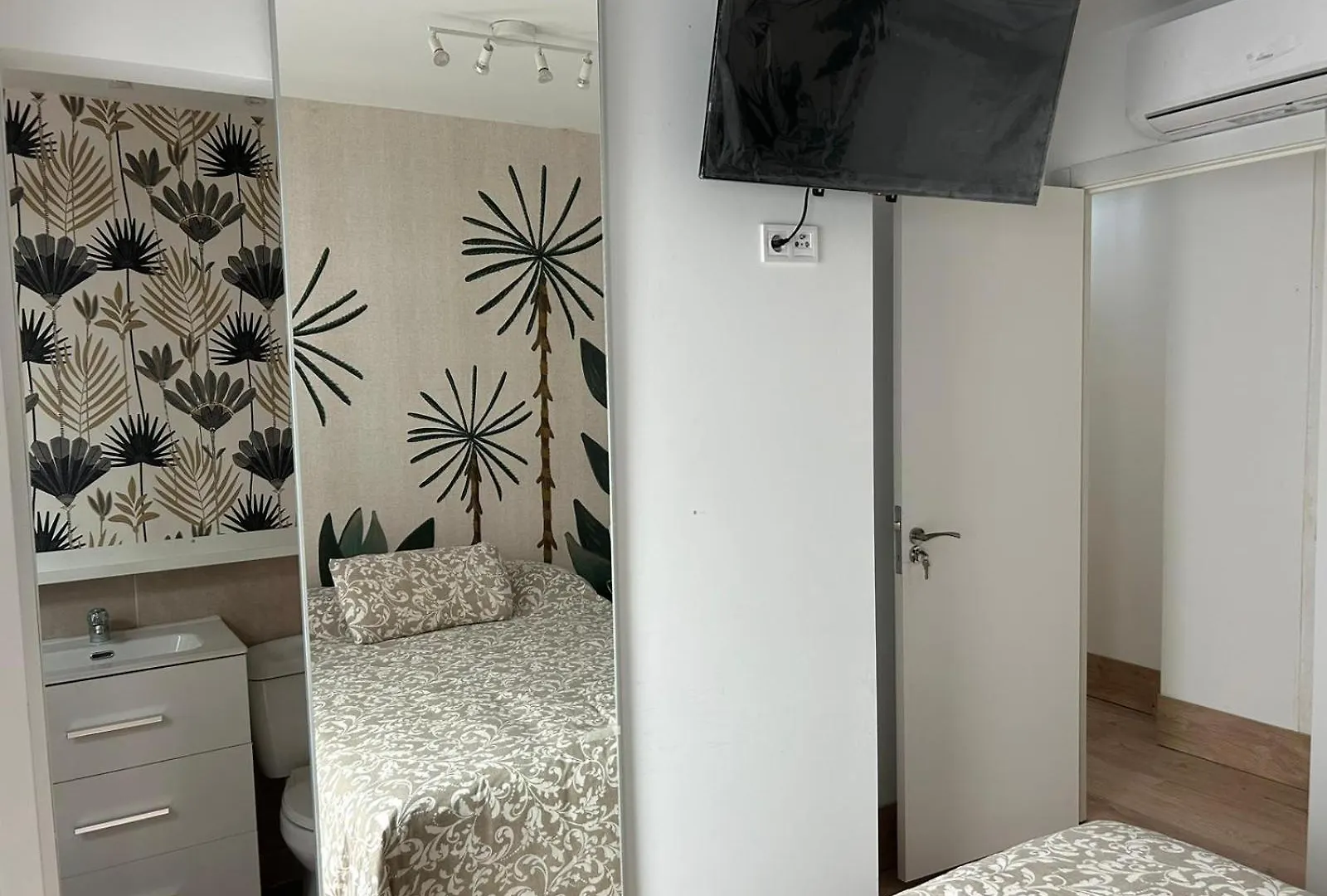 מאלגה La Maison Del Mar Guest House 0*,  ספרד