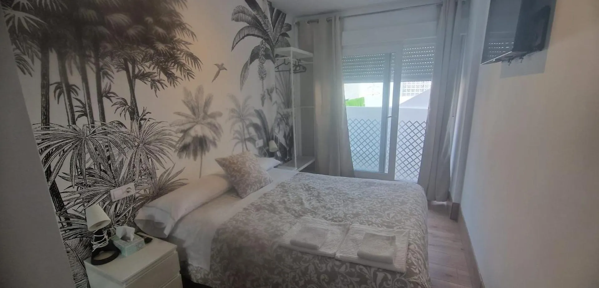 בית אירוח מאלגה La Maison Del Mar Guest House